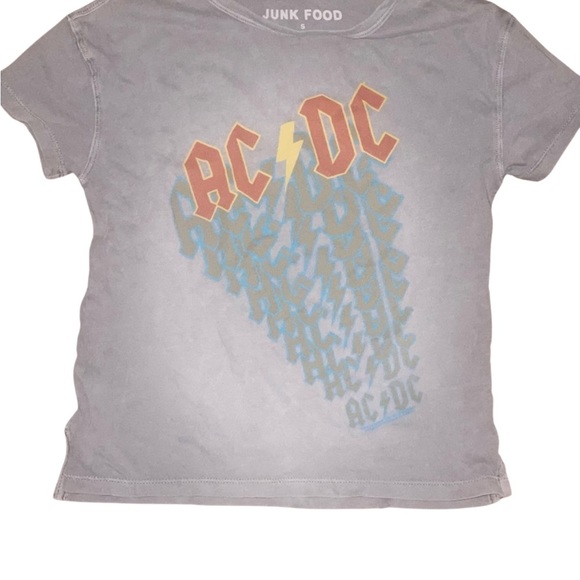 🎸 JUNK FOOD AC/DC GRAPHIC T 🎸 - Picture 2 of 4